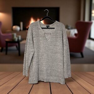 TORRID Womens Sweater Gray Knit Key Hole Neck Long Sleeve Size 2 (2X) Pullover
